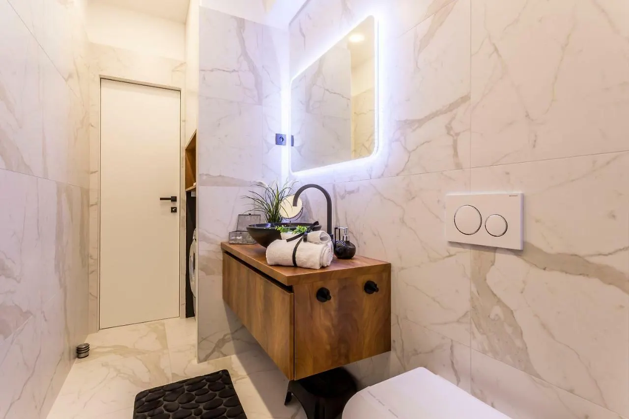 Apartment Monvi Luxury Suites Near Bacvice Beach And Old Town Split Croatia