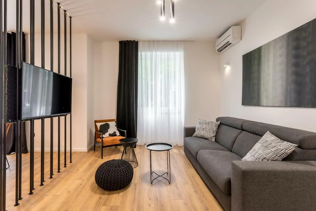 아파트 Monvi Luxury Suites Near Bacvice Beach And Old Town 스플리트